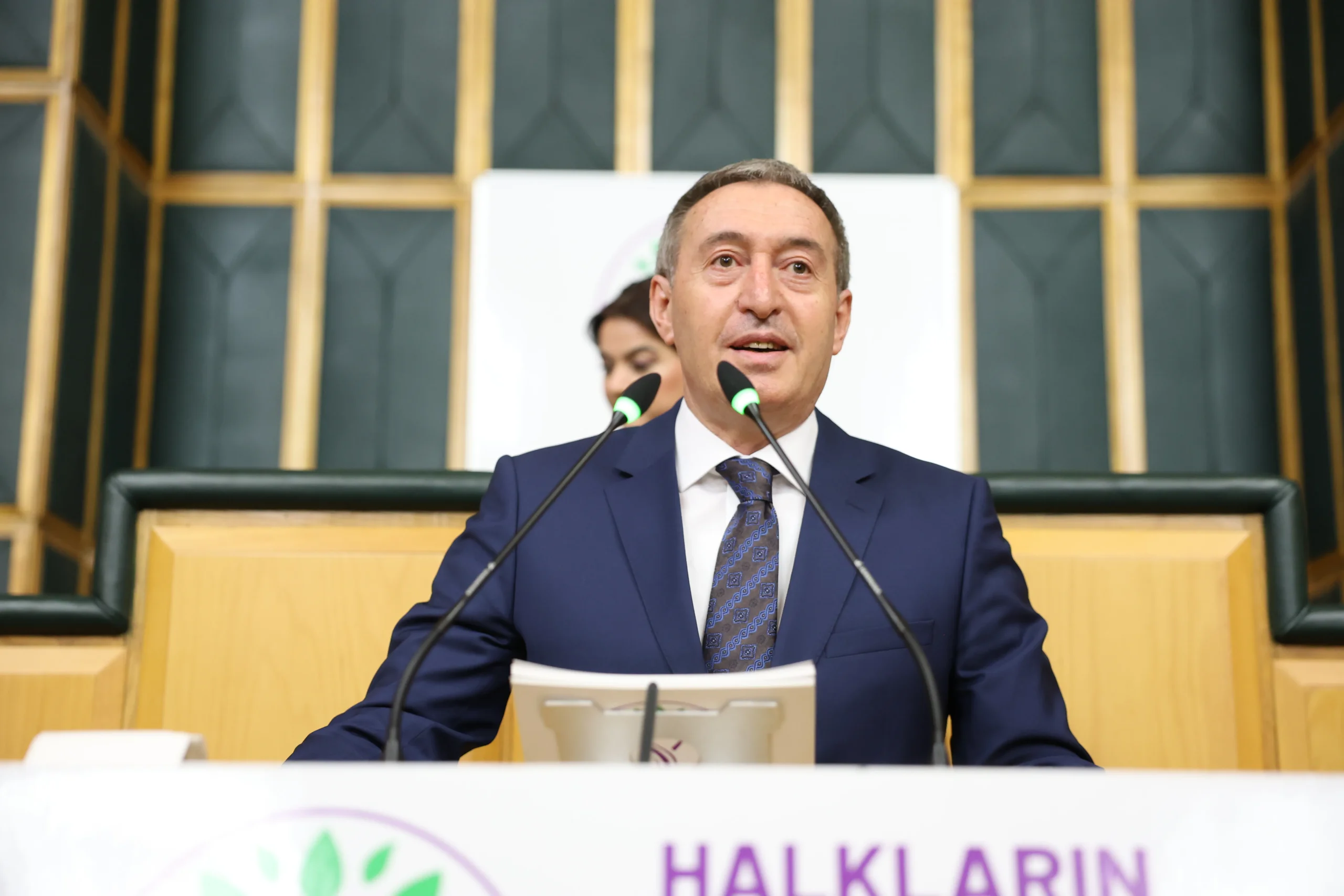 “Kürtlerin statüsü birleşik Suriye’nin teminatıdır” |