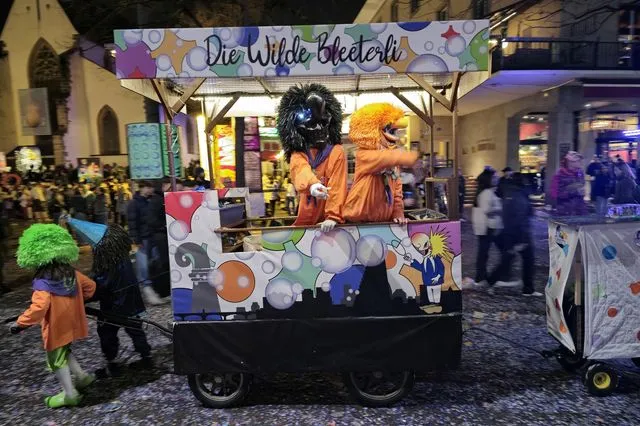 İsviçre’de karnavalda patlama |