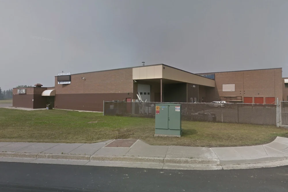 Kanada’da bir okul ve eve silahlı saldırı: