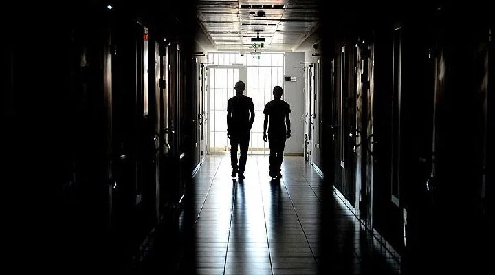 on-binlerce-cocuk-suca-suruklendi-901390-5