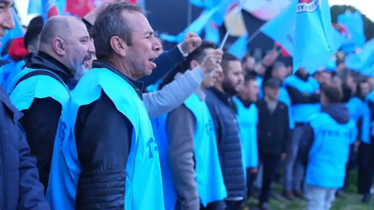 Soma’da işçiler çadır kurdu l