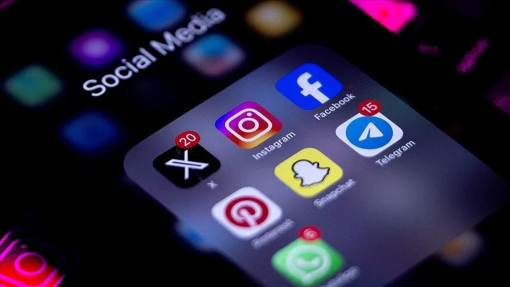 thumbs-b-c-79e116ae977e31647b2ecf8c1e8d054d