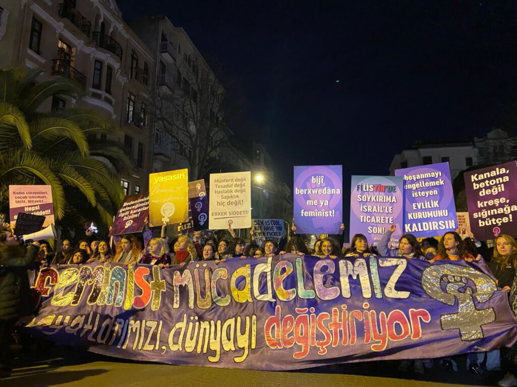 8 Mart Gece Yürüyüşü-2025