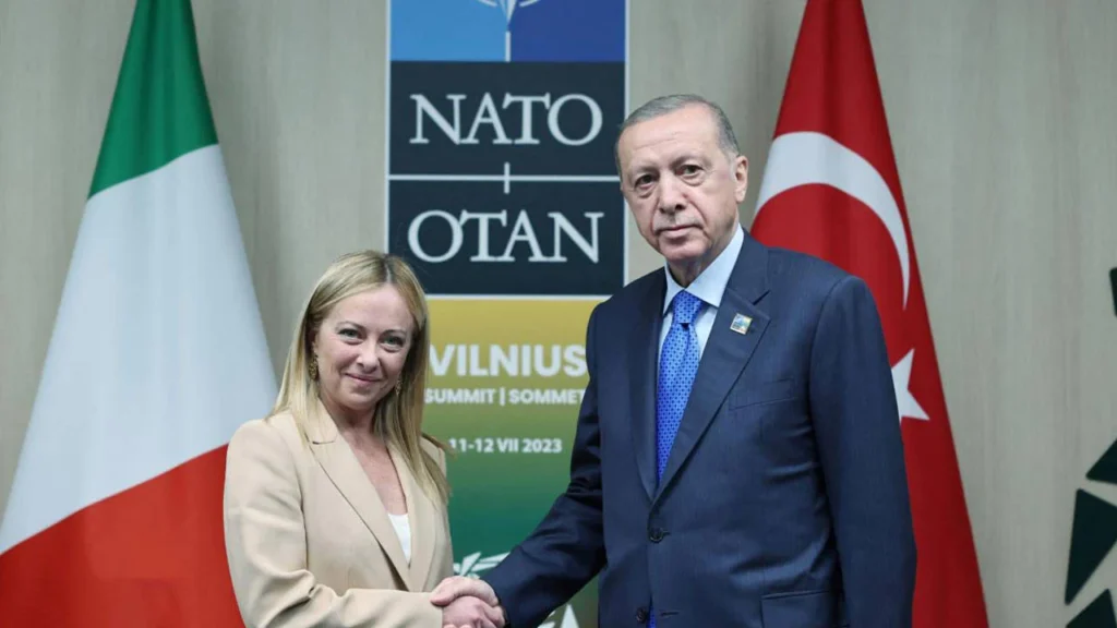 erdogan-italya-basbakani-meloni-ile-gorustu