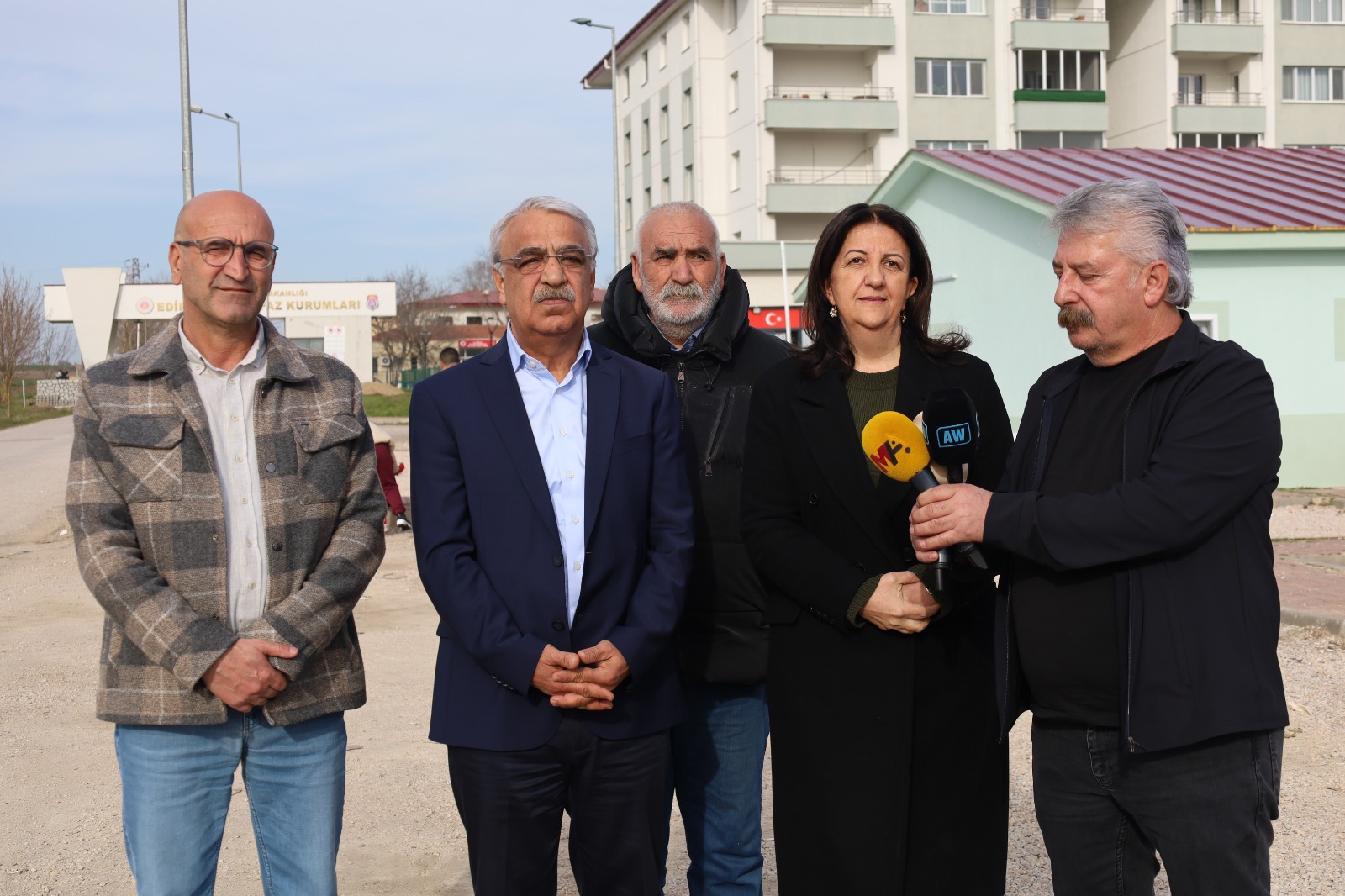 Demirtaş ile görüşme sonrası açıklama |