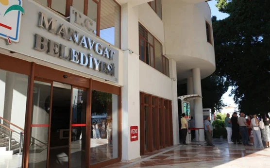 Manavgat Belediyesi’ne operasyon l