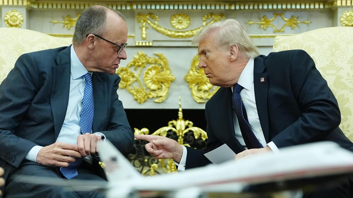 Pehlevi’yi düşünmüyor: “Yeni liderler ortaya çıkacak” |